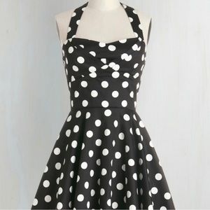 ModCloth Traveling Cupcake Truck Pinup Style Dress
